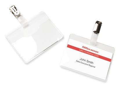 Namnskyltar i plastfickor med clips Office Depot